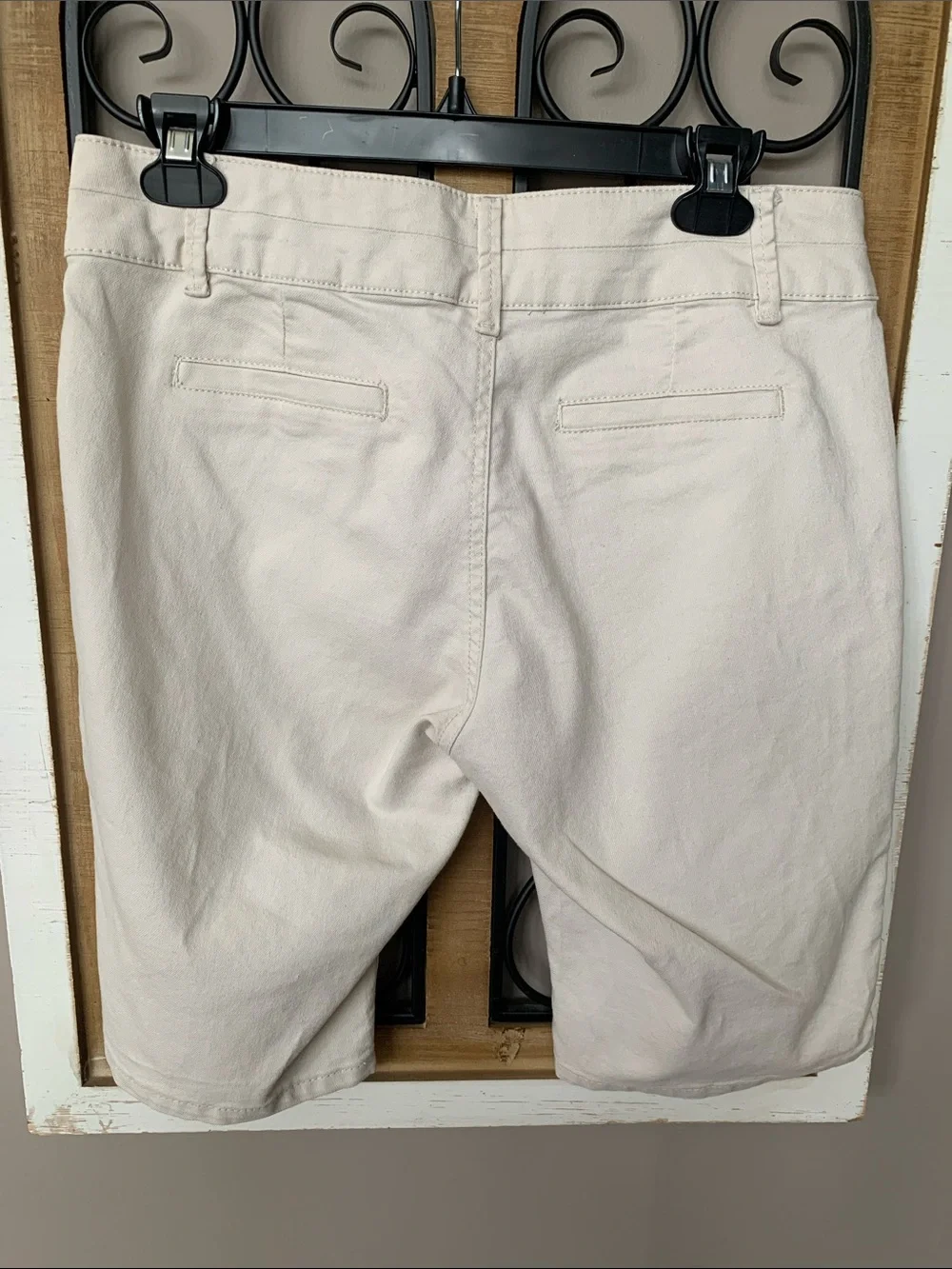 d. jeans Cream Women’s Bermuda Shorts - Picture 3 of 3
